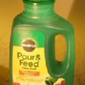 Liquid Miracle Gro Pour & Feed Fertilizer - 32 oz.